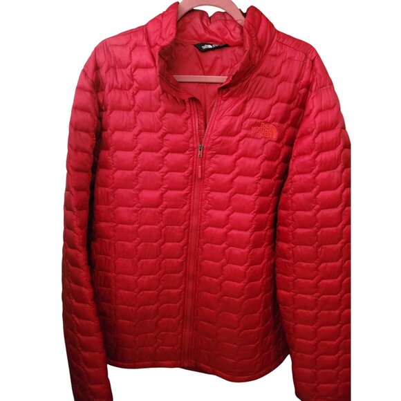 The North Face Mens Red Thermoball eco jacket size XL Packable quilted winter